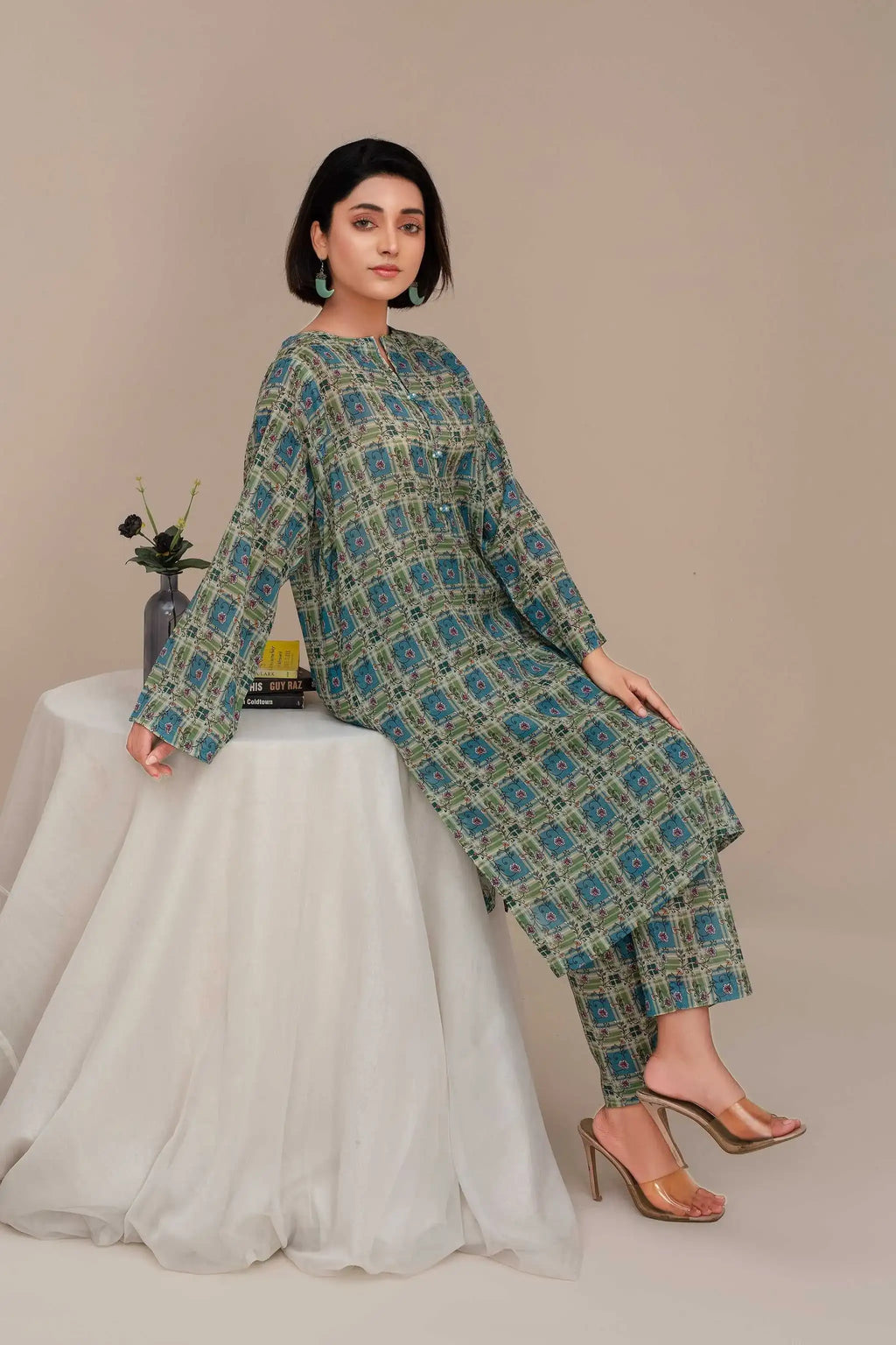 2 Piece Ready To Wear Green Lawn Suit - ZN-19 - ZAINOOR