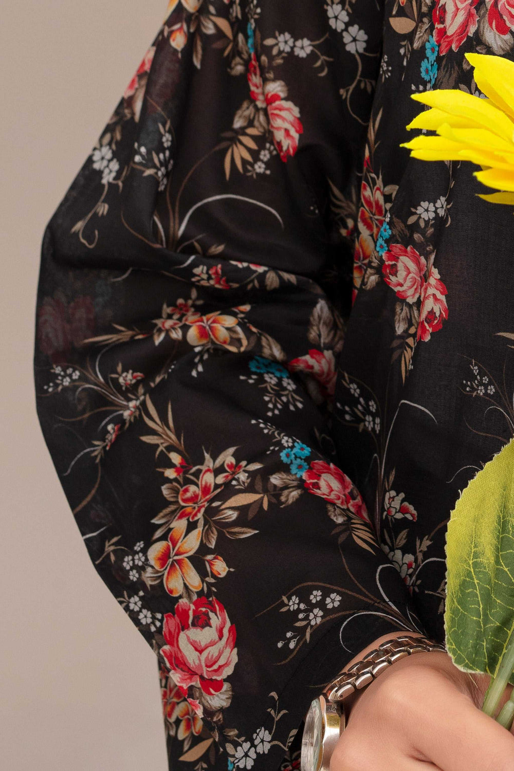 2 Piece Ready To Wear Black Lawn Suit - ZN-26 - ZAINOOR