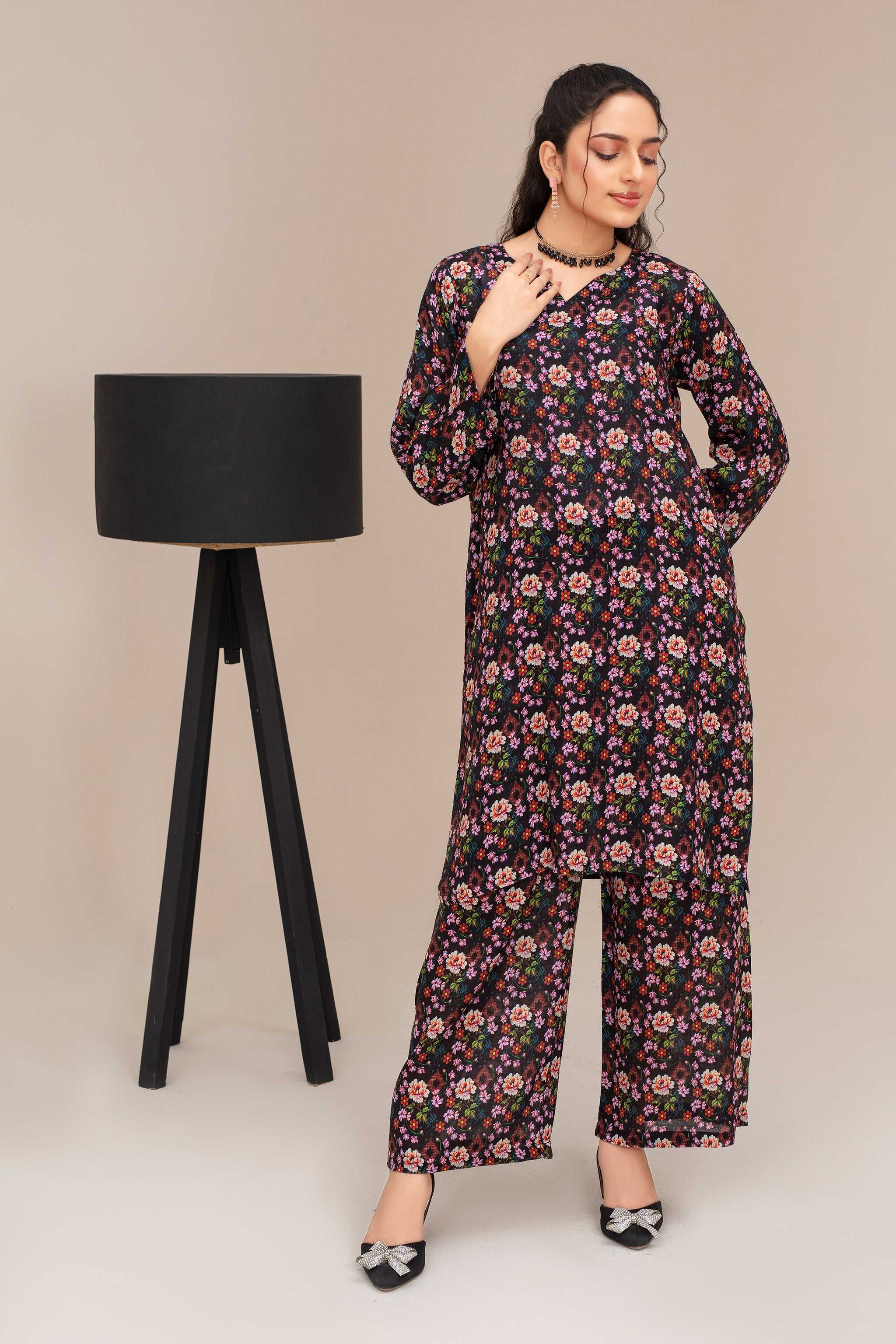 2 Piece Ready To Wear Black Lawn Suit - ZN-18 - ZAINOOR Main image