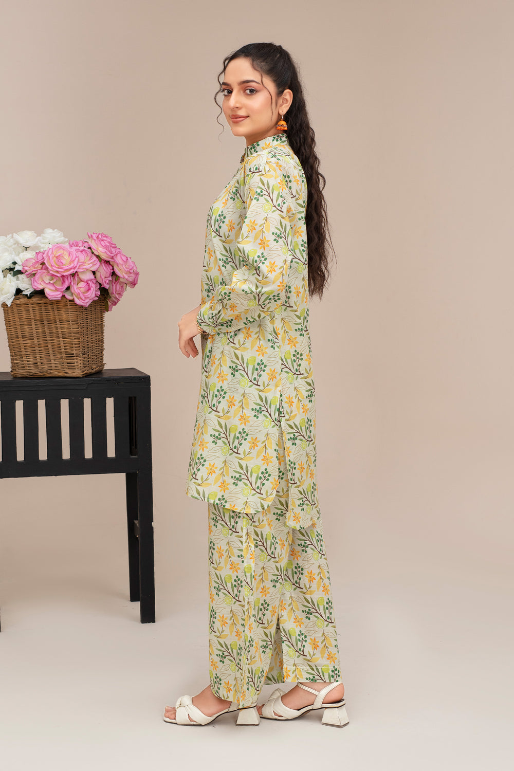 2 Piece Ready To Wear Floral Green Lawn Suit - ZN-30 - ZAINOOR