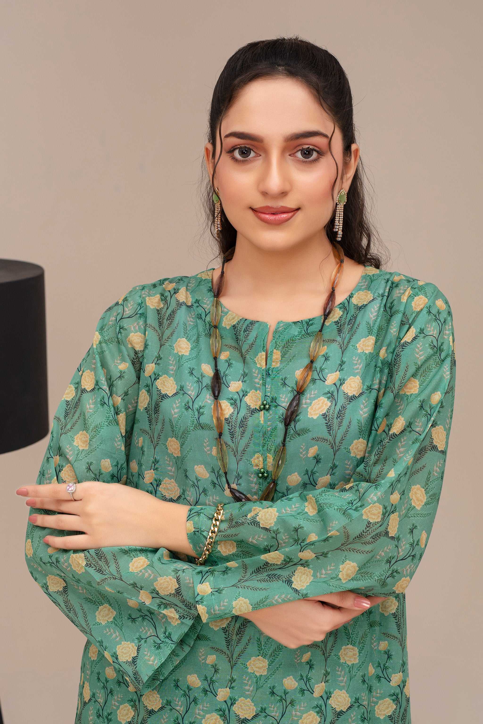 2 Piece Ready To Wear Green Lawn Suit Secondary image